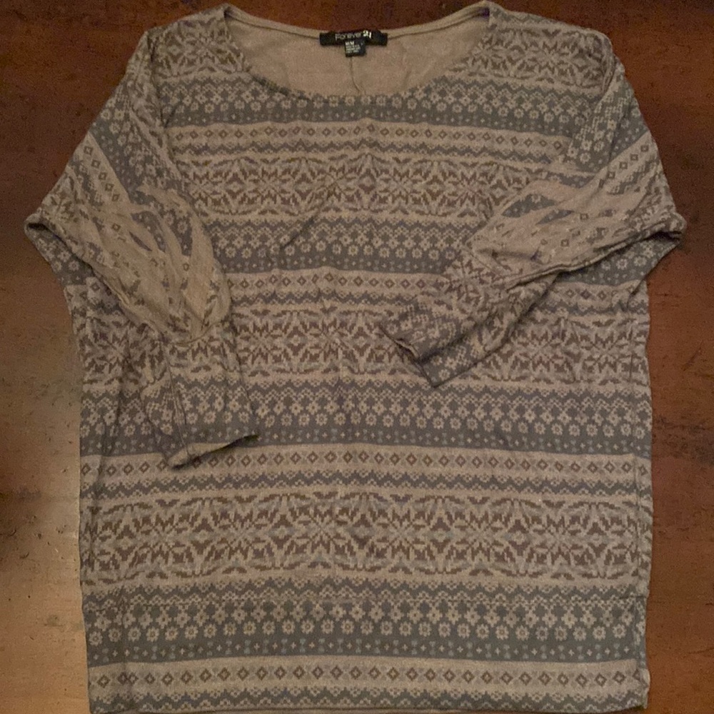 Soft, 3/4 sleeve shirt